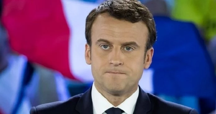 Σε εξέλιξη σύσκεψη υπό τον Μακρόν για τα Κίτρινα Γιλέκα